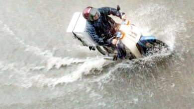Πρέπει να είσαι πολύ σαδιστής για να παραγγείλεις με τέτοιο καιρό 19