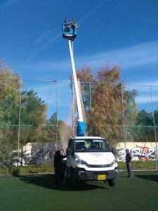 Αποκατάσταση φωτισμού στο γήπεδο δίπλα στο Αττικόν 3