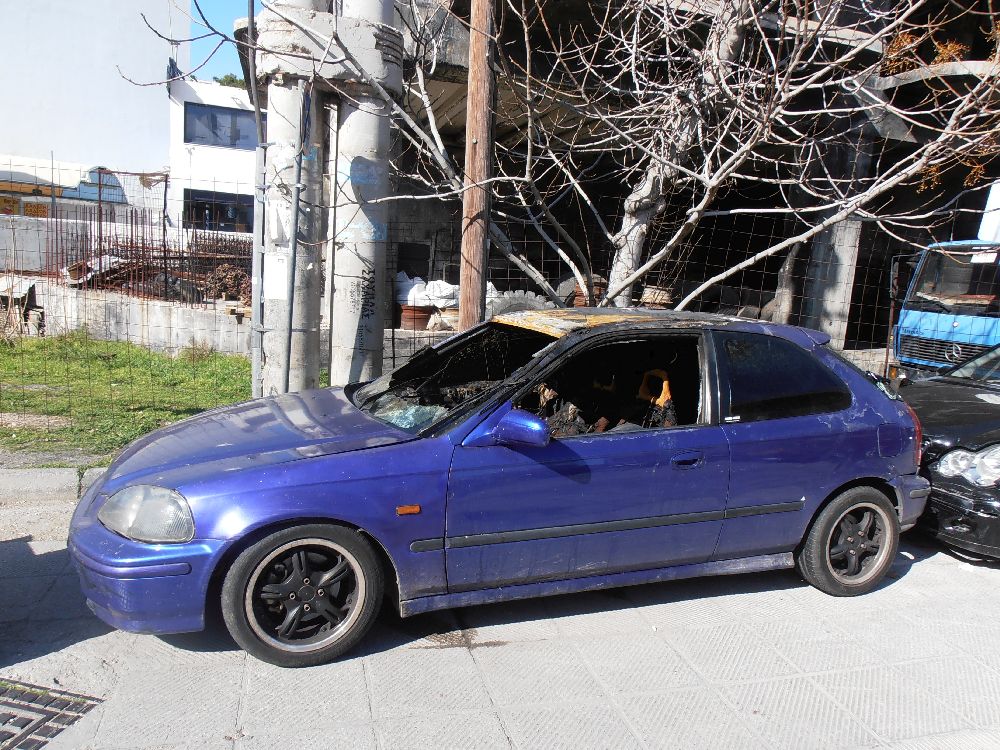 Η διαδρομή του μπλε Honda, μέχρι να το κάψουν στην Αφαία 3