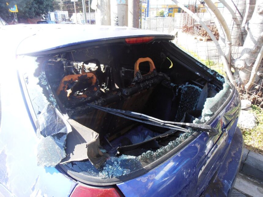 Η διαδρομή του μπλε Honda, μέχρι να το κάψουν στην Αφαία 2 Η διαδρομή του μπλε Honda, μέχρι να το κάψουν στην Αφαία 1