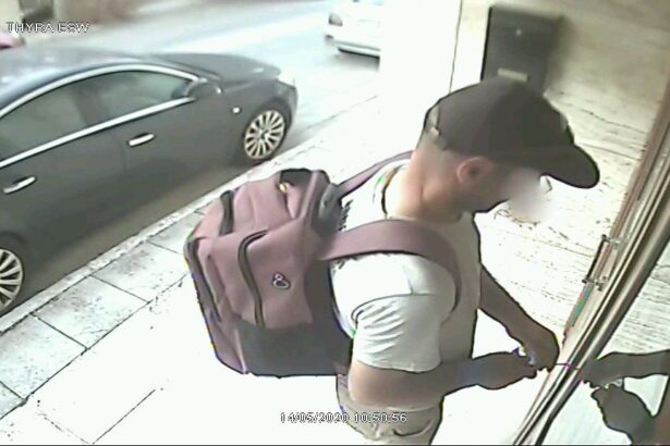 Χαϊδάρι: Καρέ καρέ η απόπειρα μπουκαδόρου να μπει σε διαμέρισμα 7