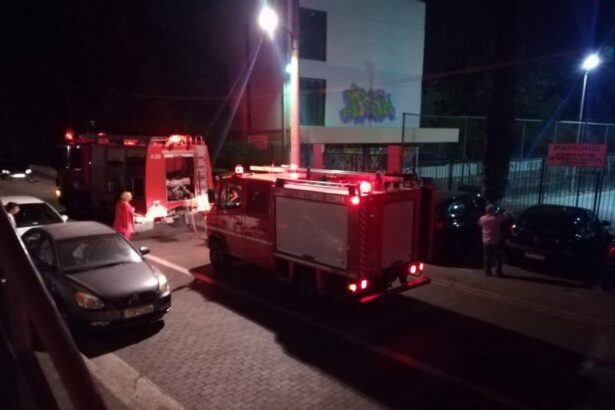 Φωτιά στο 2ο Λύκειο Χαϊδαρίου 19