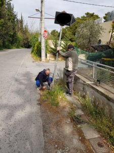Ξηλώθηκαν οι κλειστές καντίνες από τα πεζοδρόμια 9