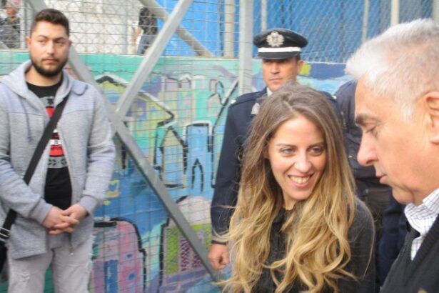 Για πρώτη φορά διοικήτρια στο καμπ Σκαραμαγκά 13