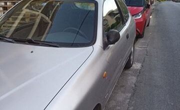 Στάση χωρίς πεζοδρόμιο; Και όμως συμβαίνει κι αυτό! 25