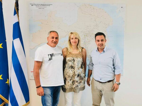 Πιάστηκαν με ηλεκτρονικά "σκονάκια" στις εξετάσεις υποψήφιων οδηγών! 3