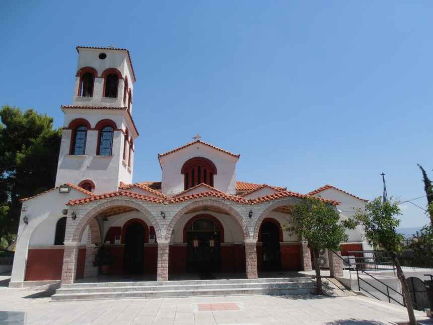 Παναγίτσα: Δεκαπενταύγουστος με μάσκες και κατάνυξη 1