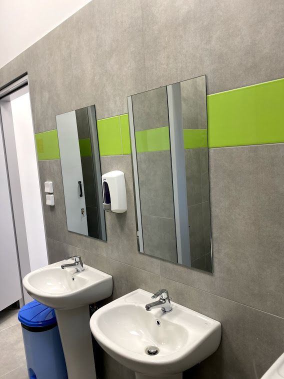 Καινούργιοι, αναβαθμισμένοι χώροι υγιεινής στο 7ο Γυμνάσιο Χαϊδαρίου 2 Καινούργιοι, αναβαθμισμένοι χώροι υγιεινής στο 7ο Γυμνάσιο Χαϊδαρίου 1