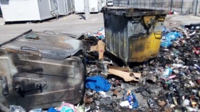 Καταγγελία για hot spot Σκαραμαγκά: "Τα σκουπίδια σχηματίζουν βουνά και καίγονται" 17
