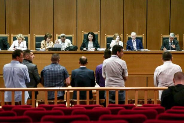 Το κράτος δικαίου και η «Χρυσή Αυγή» - Μπορούν οι καταδικασθέντες να πάρουν μέρος στις εκλογές; 17