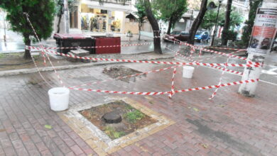 Πλημμύρισε ο πεζόδρομος - Όχι από τη βροχή 7