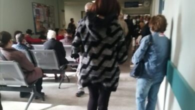 Αττικόν: Ράντζα και συνωστισμός - "Φέρτε τις αύρες και τα ΜΑΤ" 19