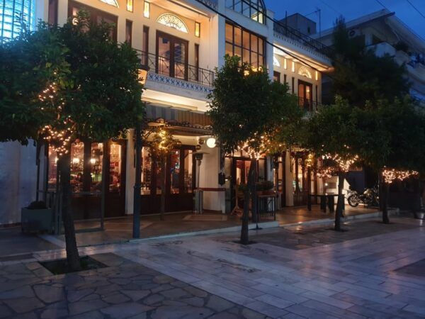 Γραμματόσημο cafe: Γιορτινό, κατάφορτο και εκλεκτικό! 35