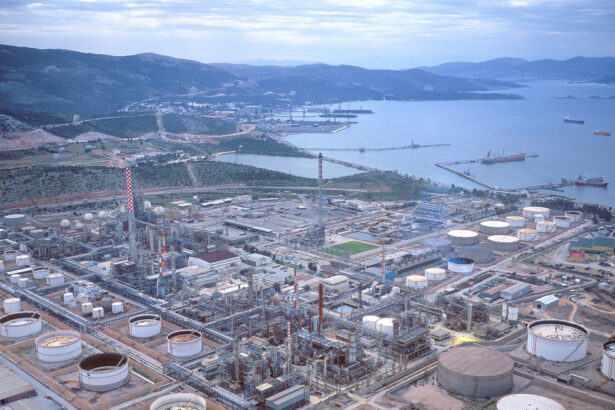 Έτσι μπήκαν τα θεμέλια των ΕΛΠΕ - Οι πολιτικές κόντρες και η βεντέτα των εφοπλιστών 37