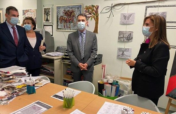 "Υποδειγματικό κλινικό έργο στο Αττικόν και τη Β΄Ψυχιατρική Κλινική 31