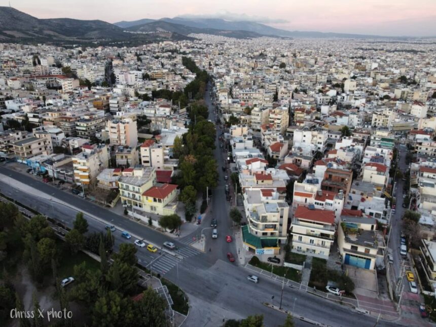Διαμαρτυρία πολιτών για την τοποθέτηση κεραίας κινητής στη συμβολή Καραϊσκάκη - Ιεράς Οδού 1