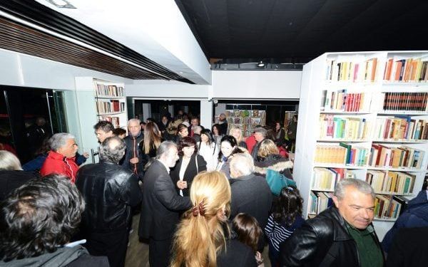"Κάτω τα χέρια από τη Δημοτική Βιβλιοθήκη" 1