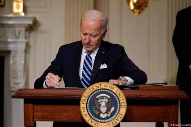 Ο Μπάιντεν "ξανακτυπά": Οι ΗΠΑ ζητούν απελευθέρωση της πατέντας για τα εμβόλια 27