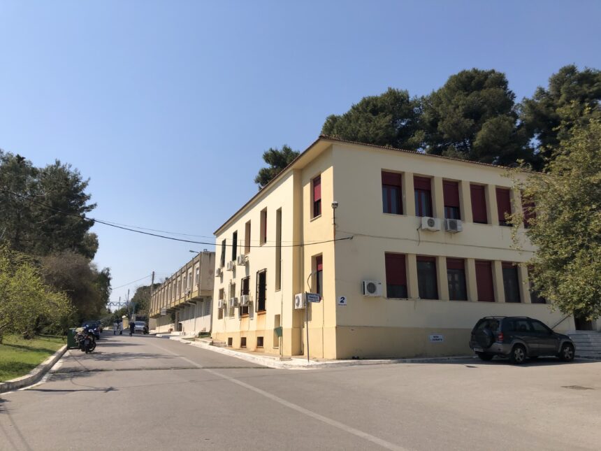 Ο Μπάμπης Καραθάνος φέρνει στο προσκήνιο το Παιδιατρικό Νοσοκομείο Δυτικής Αθήνας, στο "Αγία Βαρβάρα" 1 μεταφορά κλινικών από το Αττικόν