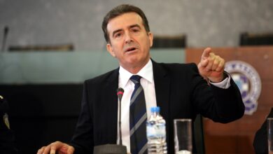 Γιατί ο Μ. Χρυσοχοΐδης μηνύει αδίστακτο 42χρονο μαστροπό, που συνέλαβε το ελληνικό FBI 14