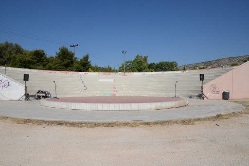 Χαϊδάρι: Υποδομές πολιτισμού επαρχιακής κωμόπολης, της δεκαετίας του 1970 6 Χαϊδάρι: Υποδομές πολιτισμού επαρχιακής κωμόπολης, της δεκαετίας του 1970 5