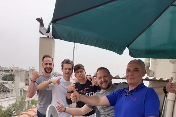 Πάσχα: Σε κήπους, μπαλκόνια και ταράτσες σούβλισαν οι Χαϊδαριώτες 23