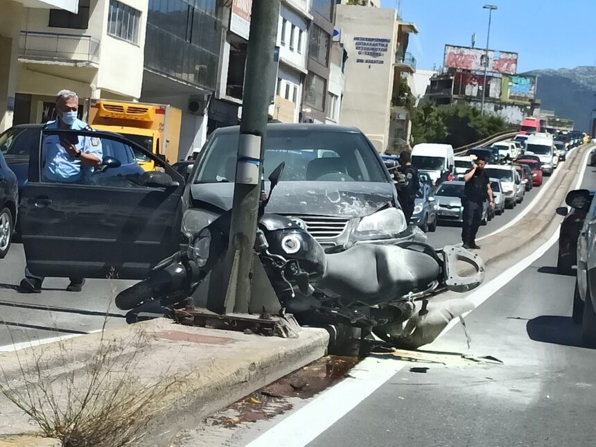 Σφοδρή σύγκρουση στη Λ. Αθηνών - Ως πότε θα το θεωρούμε "ατύχημα"; 1