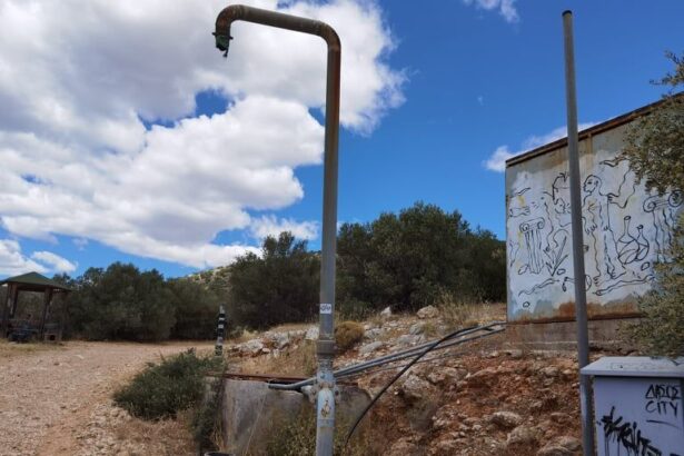 Σχεδόν δύο μήνες χαλασμένη η γεώτρηση στο Ποικίλο - "Στο περίμενε" πυρασφάλεια και ποτίσματα 31