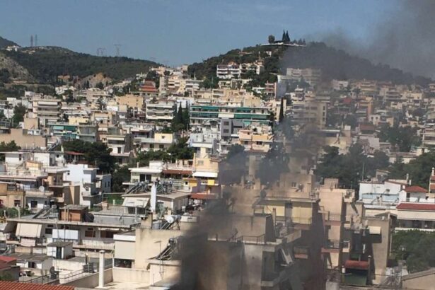 Τραγωδία: Απανθρακώθηκε ηλικιωμένη, αστυνομικοί έσωσαν τον 90χρονο σύζυγο 27