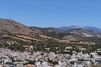 Επιτέλους μία αντίδραση από το Περιστέρι για το Στρατόπεδο Χαϊδαρίου - Όχι ο Παχατουρίδης, αυτός έχει Καρναβάλι 25