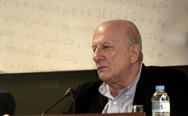 Ο δεινόσαυρος κατάπιε και τον Αντώνη Πανούτσο 23