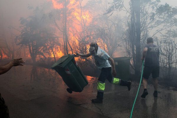 Απλά ευχαριστούμε - "Πρόσωπα χαμένα στον καπνό" 17