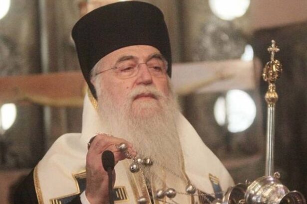 Εκοιμήθη ο μητροπολίτης Περιστερίου Κλήμης 15