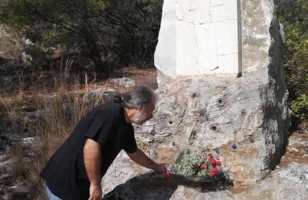 Κατάθεση λουλουδιών στον τόπο εκτέλεσης του Νίκου Πλουμπίδη (φωτο) 19