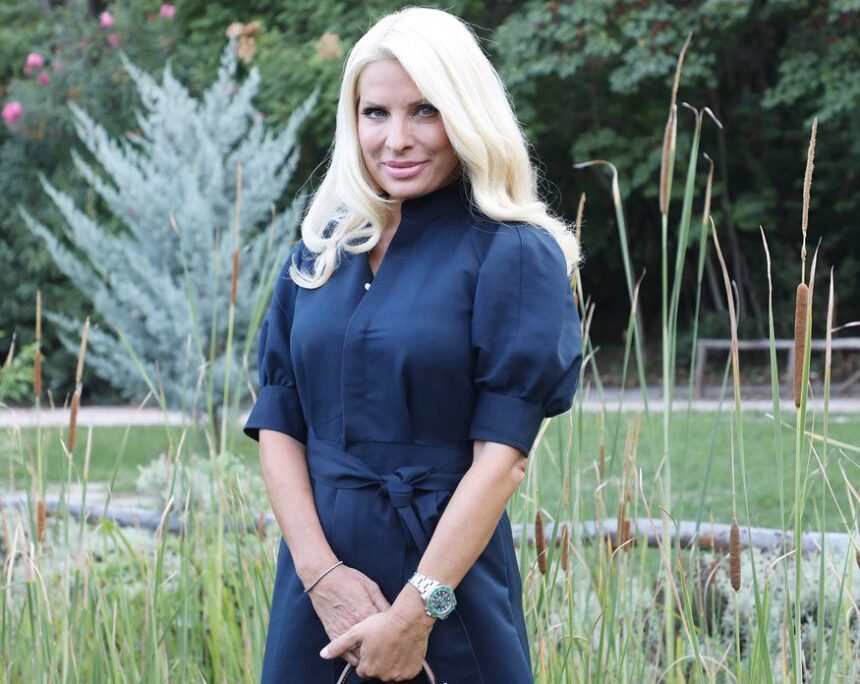 Ελένη Μενεγάκη: Από τον Διομήδειο το πρώτο βήμα της επιστροφής της στην τηλεόραση 1