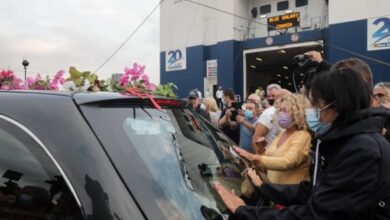 Μίκης Θεοδωράκης: Η τελευταία υπόκλιση στο "φως που ολούθε λαμπυρίζει" 33