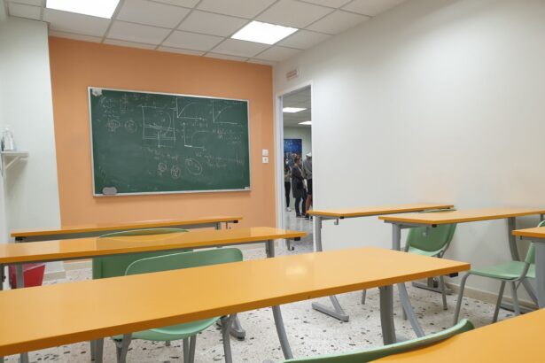 "ΦυσικοΜαθηματικό" Φροντιστήριο: Επιτυχόντες 2021 και η νέα έδρα του! 27