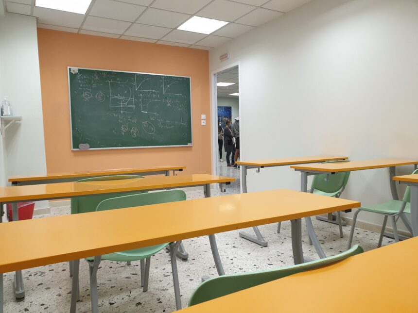 "ΦυσικοΜαθηματικό" Φροντιστήριο: Επιτυχόντες 2021 και η νέα έδρα του! 1