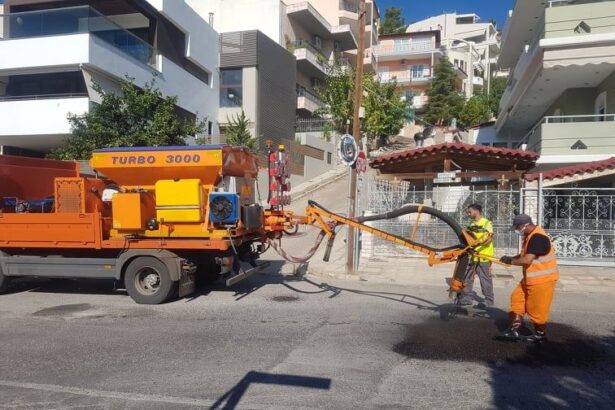 Τοπικές επιδιορθώσεις οδοστρωμάτων με μηχάνημα εκτόξευσης ασφάλτου 7