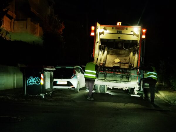Σκουπίδια: Ο Χαρδαλιάς θα πληρώσει πολιτικά το "μάρμαρο" και οι πολίτες τον νέο βαρύτατο λογαριασμό - Οι ευθύνες των Δήμων 6 Σκουπίδια: Ο Χαρδαλιάς θα πληρώσει πολιτικά το "μάρμαρο" και οι πολίτες τον νέο βαρύτατο λογαριασμό - Οι ευθύνες των Δήμων 5