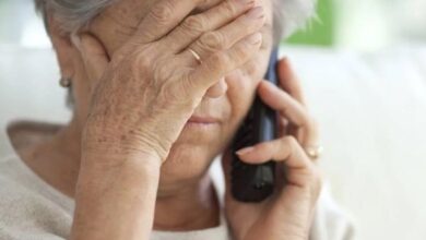 Απάτες: 68χρονη “γλέντησε” απατεώνες που της τηλεφώνησαν για τροχαίο της κόρης της 8