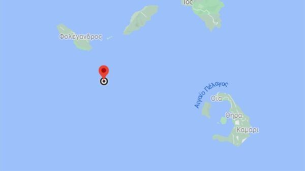 Σε τραγωδία εξελίσσεται το ναυάγιο μεταναστών στη Σαντορίνη 4 Σε τραγωδία εξελίσσεται το ναυάγιο μεταναστών στη Σαντορίνη 3