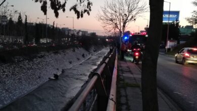Γυναίκα έπεσε στον Κηφισό - Την έσωσε η Πυροσβεστική 13