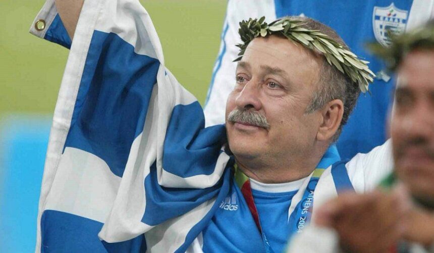 Οι Παλαίμαχοι του Θριάμβου Χαϊδαρίου θρηνούν για το χαμό του Χρήστου Αγγουράκη 2 Οι Παλαίμαχοι του Θριάμβου Χαϊδαρίου θρηνούν για το χαμό του Χρήστου Αγγουράκη 1