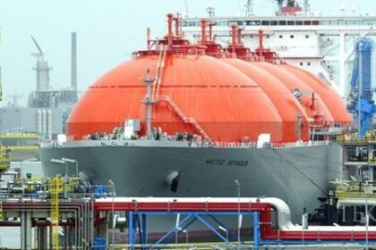 Και FSRU στην Ελευσίνα; "Η πόλη θυσία στο LNG και τον εμπορικό διάδρομο του Τραμπ" 9