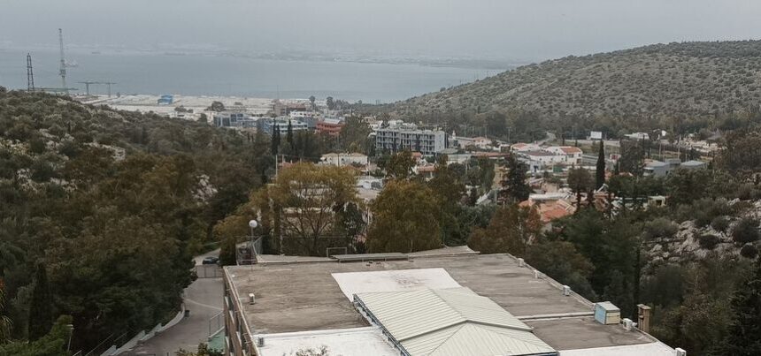 "Είμαστε κάθετα αντίθετοι σε μονάδα φυσικού αερίου δίπλα στα σπίτια μας" 2 "Είμαστε κάθετα αντίθετοι σε μονάδα φυσικού αερίου δίπλα στα σπίτια μας" 1