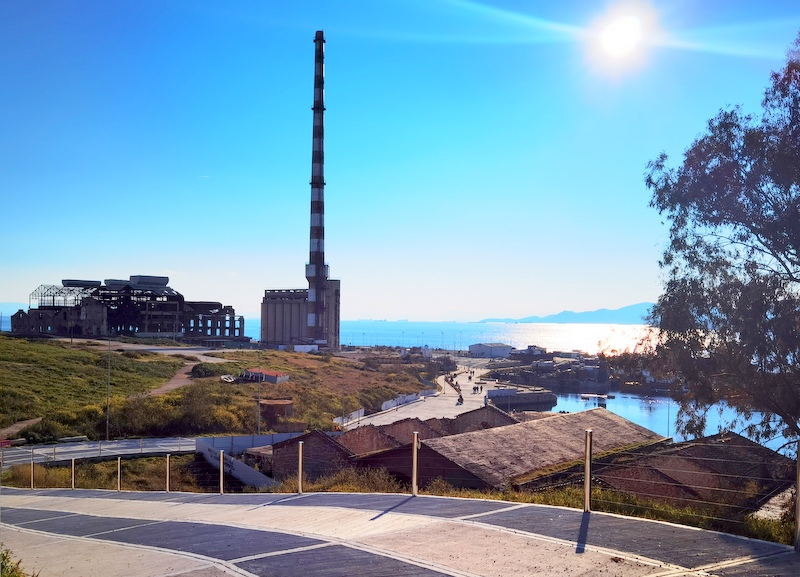 "Και... ποιος θα πηγαίνει βόλτα στην Ακτή Σκαραμαγκά, που έχει τα χάλια της;" 8 "Και... ποιος θα πηγαίνει βόλτα στην Ακτή Σκαραμαγκά, που έχει τα χάλια της;" 7