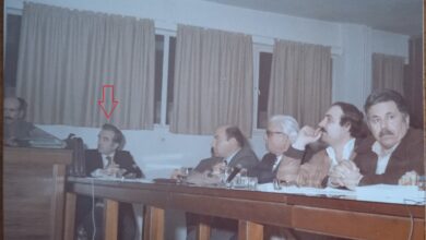 Ένας διευθυντής "πανταχού παρών και τα πάντα πληρών" 27