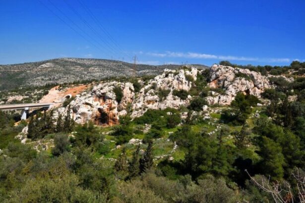 Οι άγνωστες αρχαιότητες του όρους Αιγάλεω και οι λαθρανασκαφείς 51