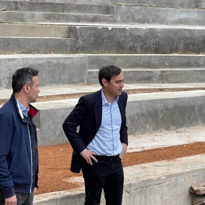Ομορφαίνει και μπορεί να φιλοξενεί εκδηλώσεις το θεατράκι της Γρηγορούσας 4 Ομορφαίνει και μπορεί να φιλοξενεί εκδηλώσεις το θεατράκι της Γρηγορούσας 3